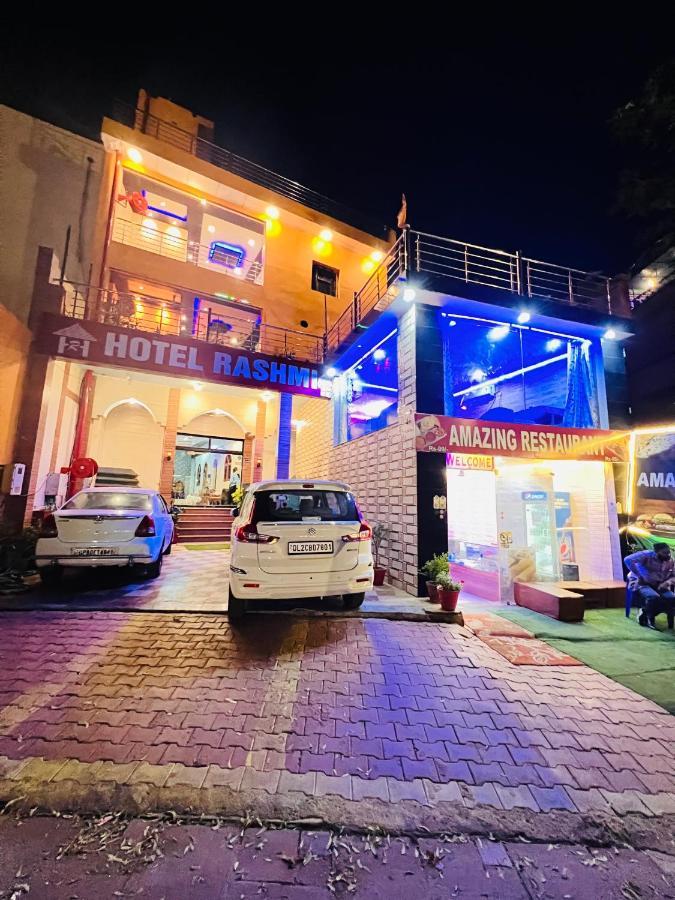 אגרה Hotel Rashmi מראה חיצוני תמונה